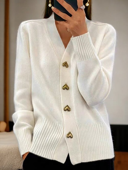 Liliane – elegante cardigan met hartjesknopen